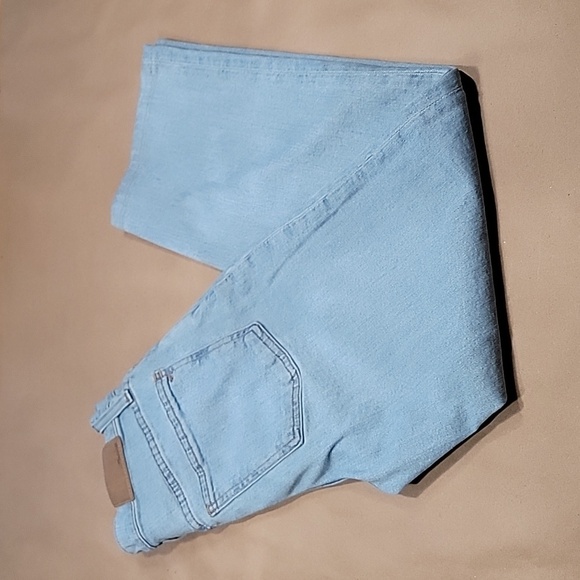 Madewell Size 25 "The Perfect Vintage Straight Jean" Light Wash, Gently Used - Picture 1 of 15
